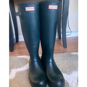 Navy Tall Hunter Boots Size 9